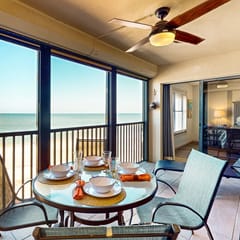 Beachfront Condo w/Gulf Views, Pool & Sauna