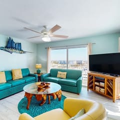 Custom beachfront condo w private balcony views heated pool hot tub AC