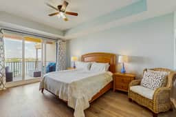 Dog friendly bayfront 4th floor condo with bay views heated pool and spa WD