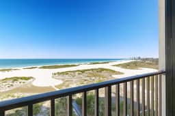 Peaceful Sand Key condo near beaches with hot tub pool and stunning views