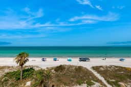 Gulf front condo with amazing water views steps to the beach