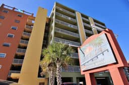 Beachfront condo with Gulf view balcony and central AC snowbirds OK