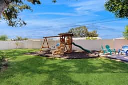 Coastal comfort with playground and PacMan and minutes from the beach
