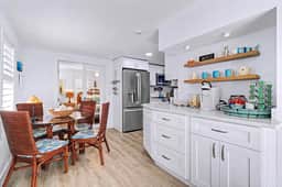 Dog Friendly Home with High Speed WiFi and Central AC Snowbird Friendly