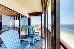 Oceanfront condo w stunning views fully equipped kitchen shared hot tub pool