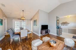 Gorgeous oasis with pool patio central AC WD and close to the beach