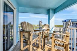 Perfectly poised condo with fabulous Gulf and Intracoastal views