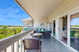 Tropical gem with pool steps to beach water view balcony private WD and AC