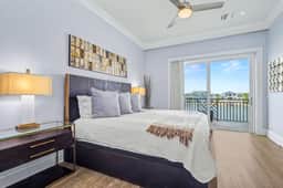Lavish Condo with WiFi Patio Shared Hot Tub Pool and Intracoastal Waterway View