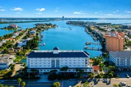 Third floor condo with pool access fast WiFi central AC and WD snowbirds OK