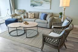 Beachside Haven with Private Balcony Free WiFi Washer Dryer Shared Pool Central AC