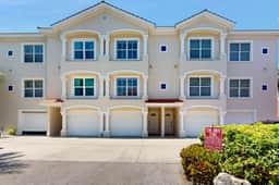 Gulf front townhome right on the beach with pool and balcony snowbird friendly