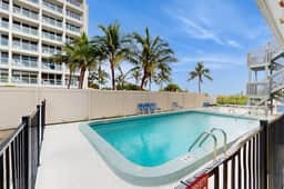 3rd floor beachfront condo with beach access pool Gulf views WD balcony AC