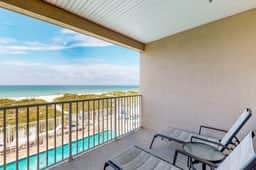 Beachfront condo with washer dryer pool and hot tub dog friendly
