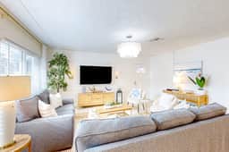 Luxury island home with game room bikes and quick beach access dog friendly