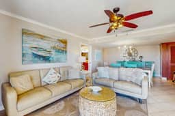 Beachfront corner condo w private balcony heated pool hot tub picnic tables