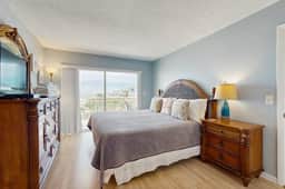 Gulf front getaway with sunset view balcony beachfront pool and easy beach access