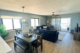 Gulf front corner condo with pool hot tub and easy beach access