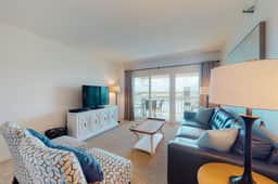 Beach condo with amazing views heated pool hot tub central AC and WD