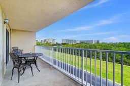Waterfront Amenities, Walkable Dining & Gulf Beaches Nearby