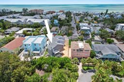 Relaxed Indian Rocks Beach Townhome Near Gulf