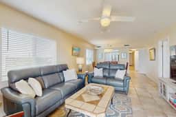 Sand Castle condo with Gulf view balcony heated pool hot tub and beach access