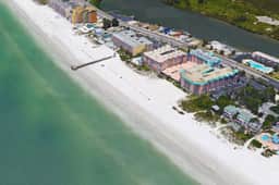 Charming condo with gorgeous Gulf views and beachfront heated pool and spa