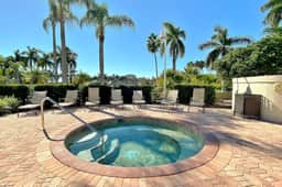 Family friendly condo with golf course views pool hot tub balcony and fast WiFi