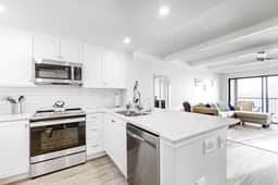Fun and Bright Beachfront Condo W Shared Pool Pool Spa Gulf View and Free WiFi
