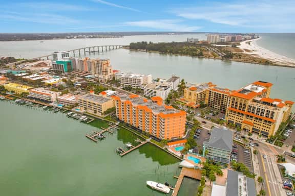 Dog friendly bayfront 4th floor condo with bay views heated pool and spa WD