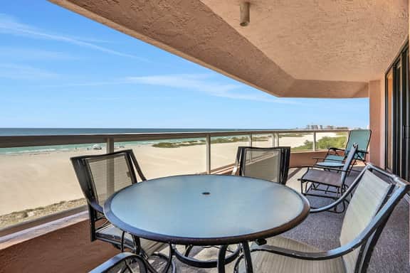 Vibrant ocean view condo with hot tub tennis court pool WD balcony and grill