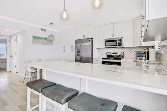 Relaxing condo with balcony WD central AC and kitchen snowbird friendly