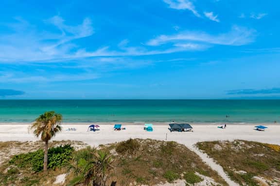 Gulf front condo with amazing water views steps to the beach