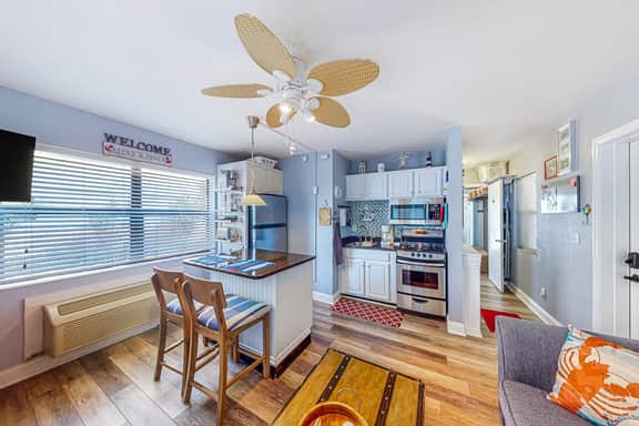 First floor condo with courtyard style pool grills and easy beach access