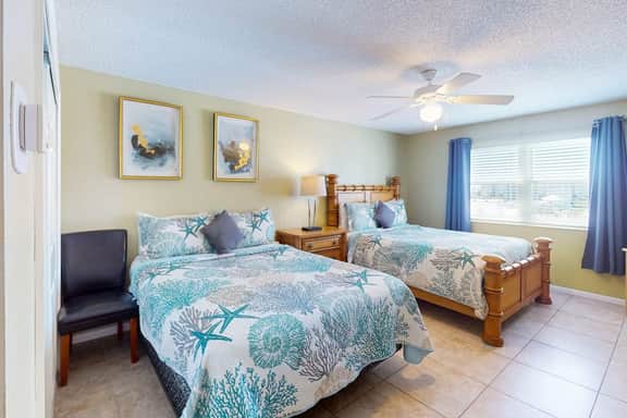 Gulf front with heated pool hot tub and direct beach access with WIFI and AC