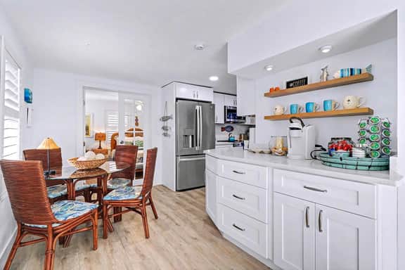 Dog Friendly Home with High Speed WiFi and Central AC Snowbird Friendly