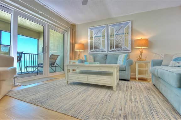 Peaceful Beachfront Escape w/Private Balcony, Heated pool & Spa