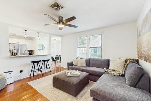 Dog friendly bungalow with a fenced yard deck washer dryer and AC
