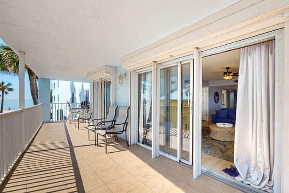 Corner beach condo with Gulf views beachside Pool and Hot tub