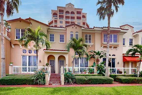 Spacious townhome in prime location w patio heated pool hot tub pool spa gym