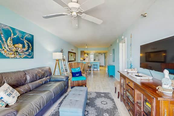 Oceanview condo with pool central AC WiFi washer dryer snowbirds welcome