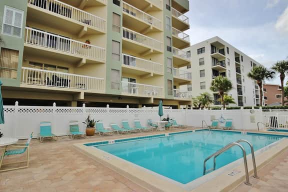 Gulf side condo with heated pool hot tub central AC and WD snowbird friendly