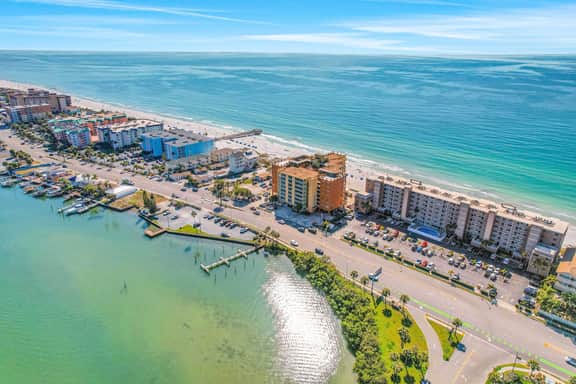 Gulf-Front Condo with Pool & Stunning Sunset Views