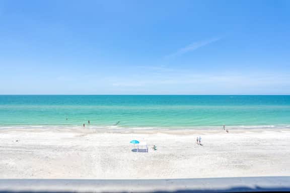 3rd floor oceanfront corner condo with on site pool and ocean views