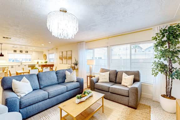 Luxury island home with game room bikes and quick beach access dog friendly