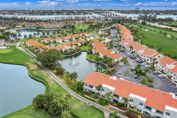 Beautiful condo near beaches and activities with pool access and golf course view