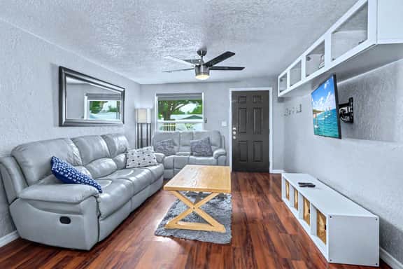 Family and dog friendly home with private pool