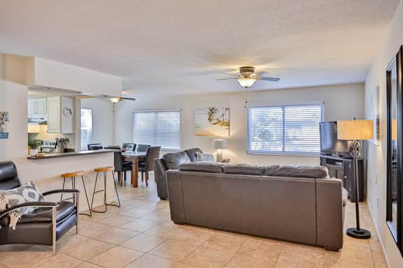 Quiet Waves 20 Condo with Pool Steps to Dining Shopping and St Pete Beach