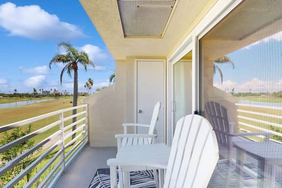 Golf view retreat with heated pool and hot tub central AC and private WD