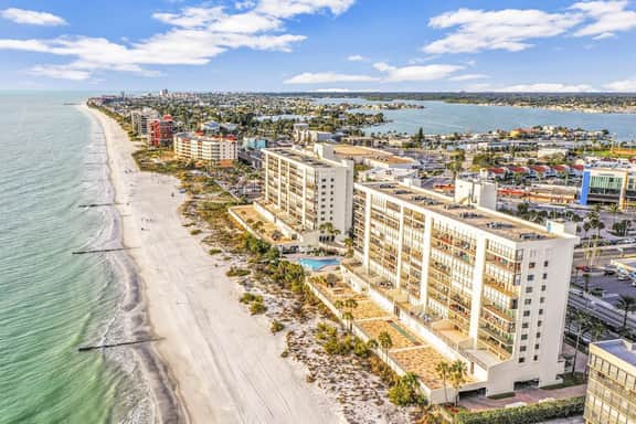 Fun and Bright Beachfront Condo W Shared Pool Pool Spa Gulf View and Free WiFi